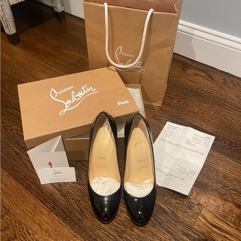 CHRISTIAN LOUBOUTIN NEW SIMPLE PUMP
